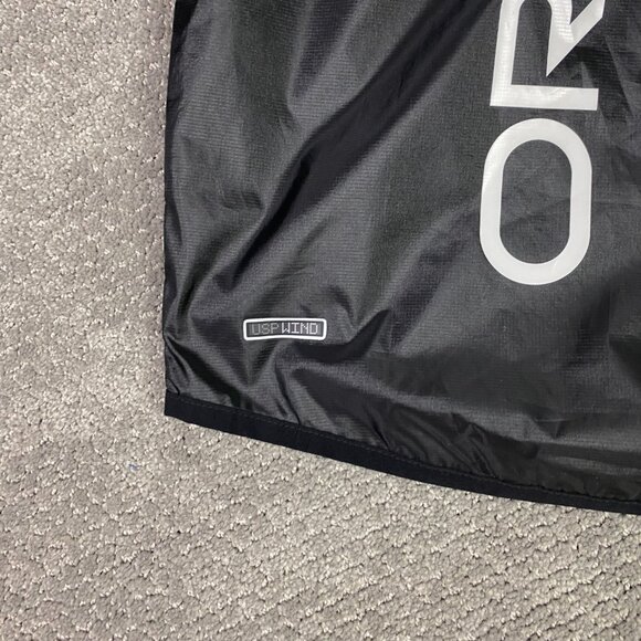 NWT Puma Oracle Racing Team Windbreaker Vest Gilet Men's Medium America's Cup - Picture 6 of 16